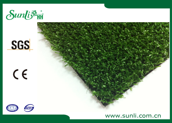 ペット反紫外線セリウム SGS ISA の範囲のための緑 PP の装飾的な人工的な草の装飾
