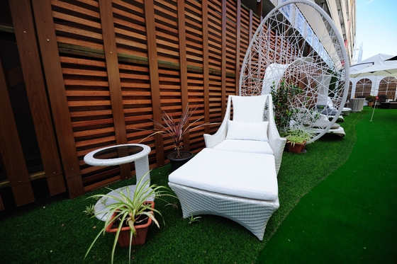 庭の反紫外線防火効力のあるのための装飾的な屋内人工的な草